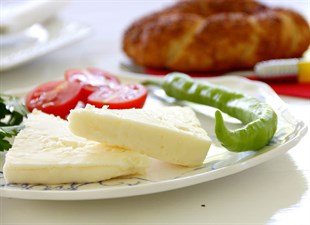 Tam Yağlı Yumuşak Peynir (Ezine Tipi)